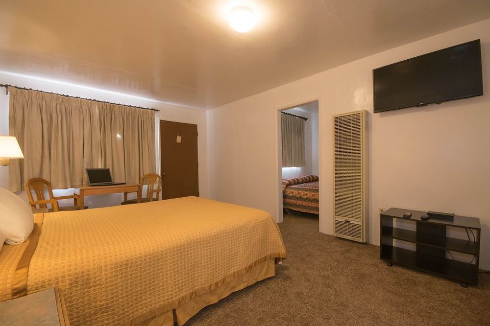 Scandia Motel Карлсбад Экстерьер фото