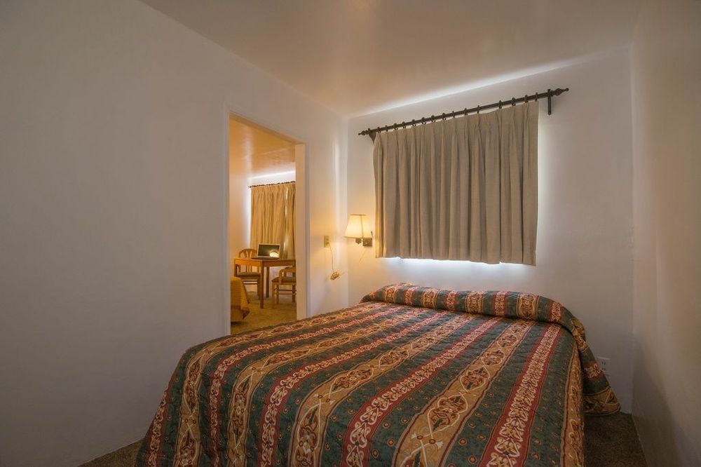 Scandia Motel Карлсбад Экстерьер фото